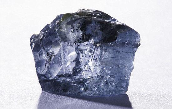 南非发现122克拉蓝钻石 价值约合人民币63亿