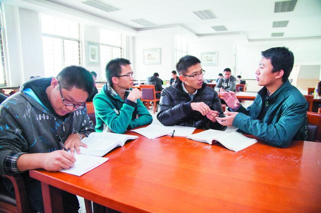 高考结束后,准大学生们都在干嘛?