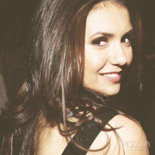 时尚靓丽的容装 呈现婀娜多姿的你!_大楚网_腾讯网