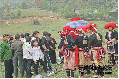 非洲抢婚:<em>看见漂亮女人</em>就抢_大楚网_腾讯网