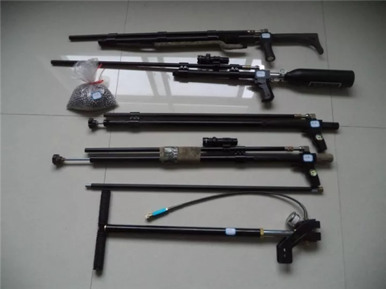 麻城破获非法买卖枪支案 收缴钢珠子弹1000余粒