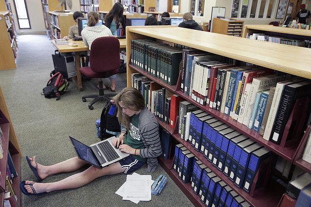 瞧瞧美国高中孩子的家庭作业