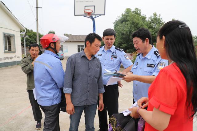 宜昌流动车管所送服务到村 356人拿到驾照