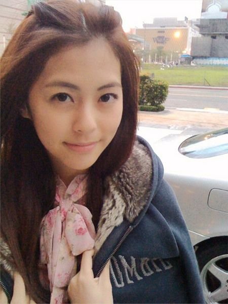 Selina妹妹出镜引围观 曝 任容萱 个人资料生活照