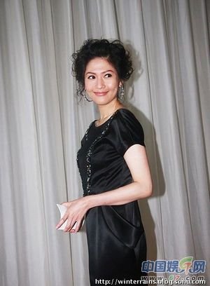 组图:性感美女主播谷胸大比拼沙滩缓解惹火卡顿性感相当pr身材图片