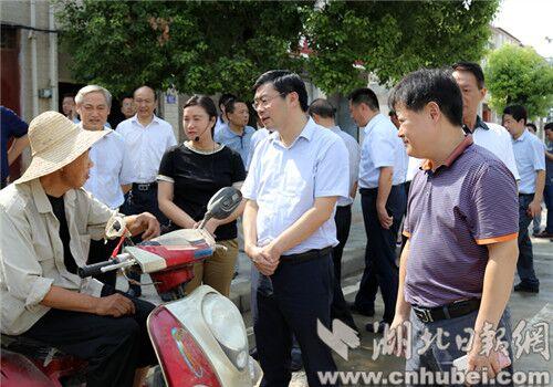 襄州区乡镇创文工作现场会促创文比学赶超