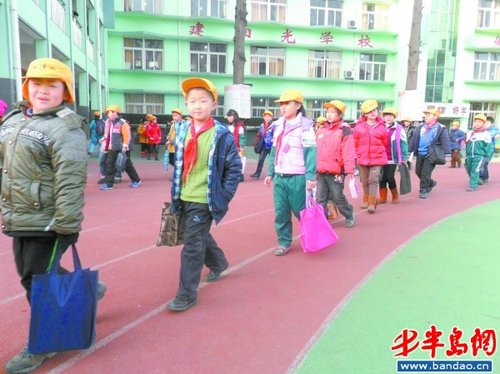 作业当堂清,书包不回家_大楚网_腾讯网