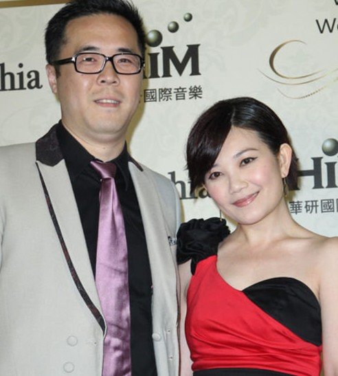 瘫痪丈夫叫妻子怀孕了_妻子收入超过丈夫