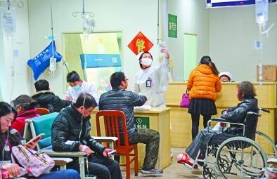 市民过年攒病 武汉大医院年后普遇就诊高峰