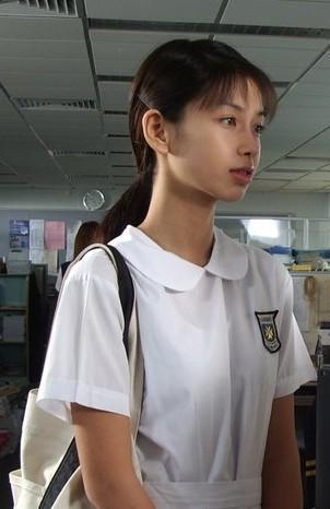 Angelababy小鲜肉弟弟曝光 神似“男版baby”_大楚网_腾讯网