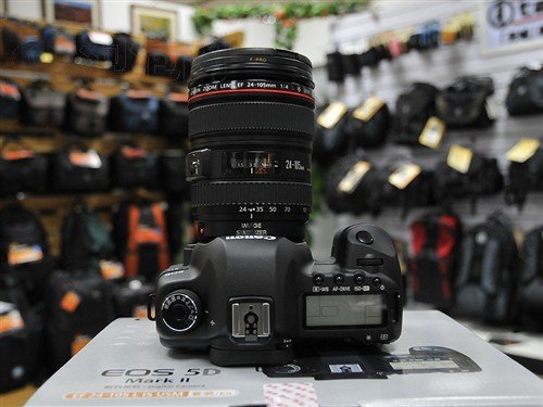 菜鸟变老鸟 入手单反还需买哪些配件_汽车频道