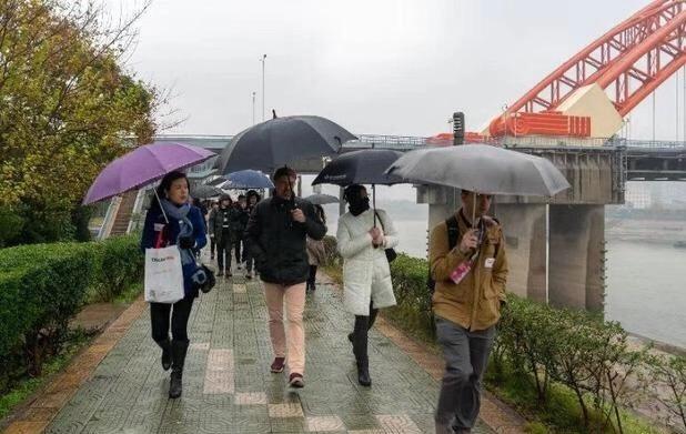 联合国人居署和国际规划师学会关注汉正街，为打造国际一流滨水公共空间提交咨询建议
