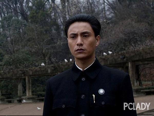 为了盛世美颜 范冰冰陈坤一天两张面膜