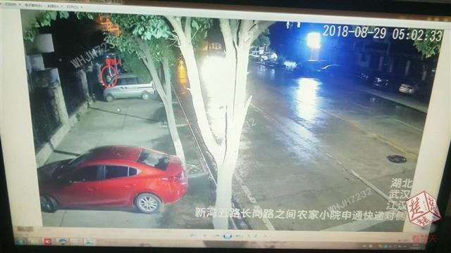 男子赌博输光血汗钱 哄骗老婆报警称钱包被盗