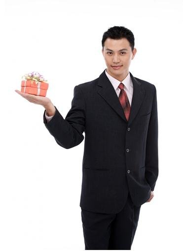 男朋友礼物排行榜_“最佳男友”职业排行榜,国企公务员不再吃香,程序员成最大黑马(2)