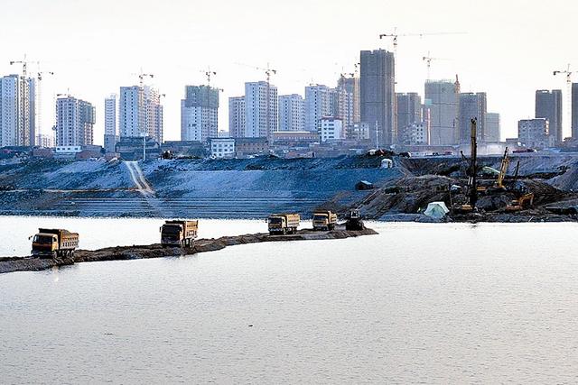 郧阳区加快棒槌河大桥建设