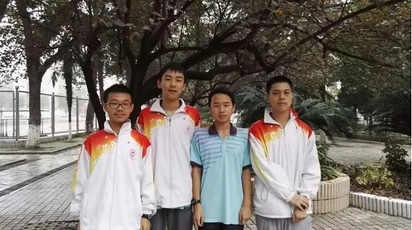 襄阳四中传出好消息 两学生同时被北京大学录取