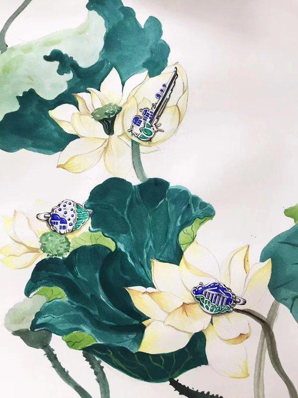 大学生设计首饰获赞 荷花里开出希腊城市美轮美奂