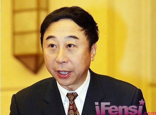龙年 春晚 只留俩相声  冯巩 无忧姜昆表现低调_大