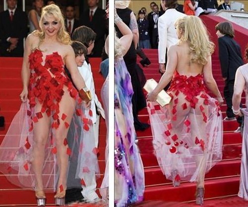 <em>美胸</em>皇后徐至琦当众验胸