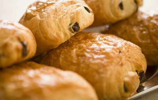 美味面包隐患多 知道真相你还敢吃吗