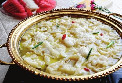 饕餮大餐让你乐吃不疲 荆州鱼糕软嫩鲜香