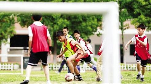 湖北投5000万扶持青少年足球 建700个足球学校