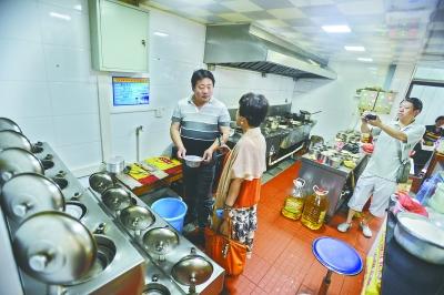 武汉小餐饮便民服务区保障市民舌尖上的安全