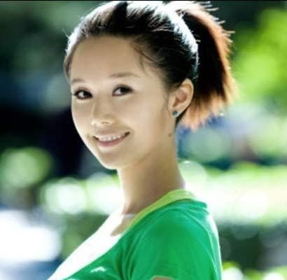 <em>宋祖英</em>漂亮<em>妹妹</em>近照公开 <em>弟弟妹妹</em>合影曝光(图