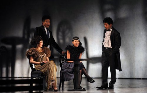 新版《推销员之死》创新人艺美学 颇具国际范儿_大楚网_腾讯网