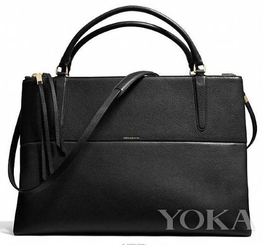 帅气真个性 巧搭吸睛利器黑色包