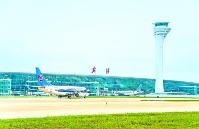 着南航CZ6175航班起飞,标志着武汉天河机场T