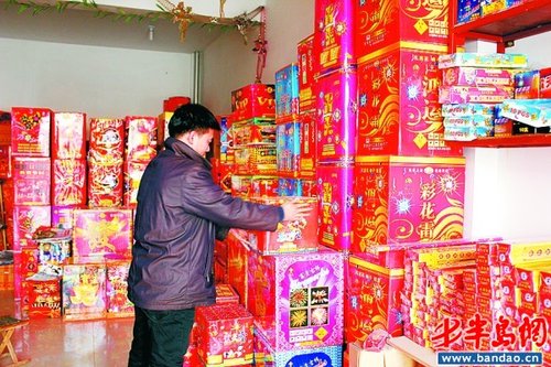 200烟花爆竹销售点全面开售