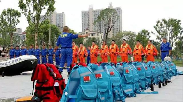 蓝天救援车_浙江省义乌蓝天救援_广州蓝天救援协会