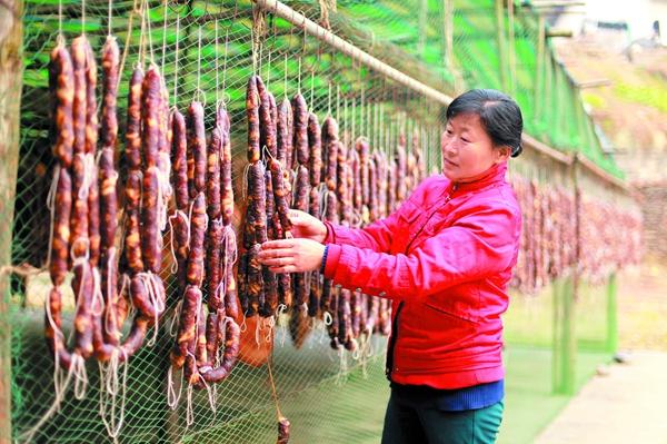 十堰民间高手教你腌腊味 腊肉腊肠腊鱼一个不