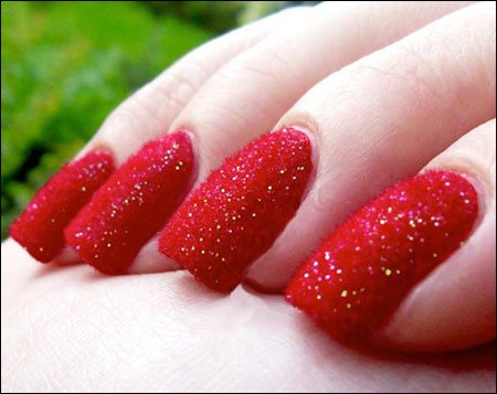 冬季美甲新潮 换上天鹅绒