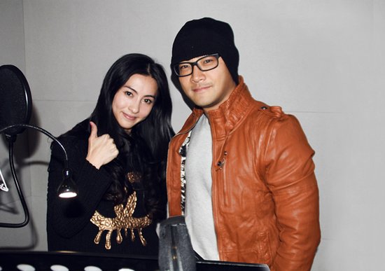 张柏芝黄维德录主题曲 为《河东狮吼2》开唱