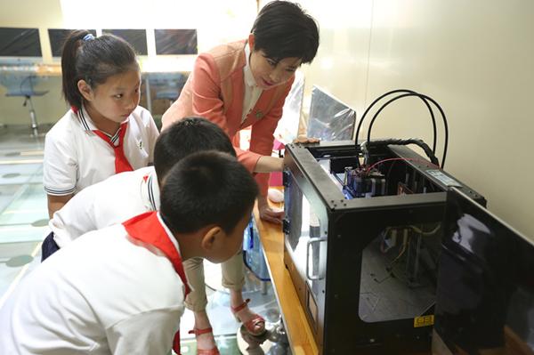 厉害了！小学生研制3D打印鲁班锁获国家专利