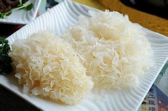 银耳怎么炖容易烂 115609930.jpg