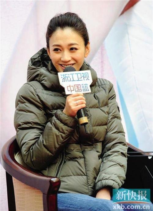 曝李小冉与鄢颇领证 <em>女方</em>工作人员回避_大楚网