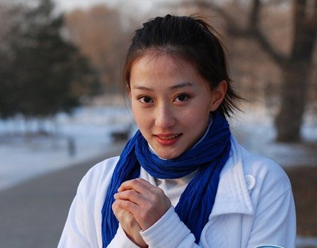 情》香秀扮演者