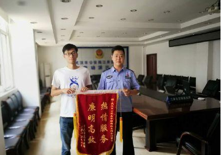 市民手机在武汉被盗 历时一个半月从北京找回