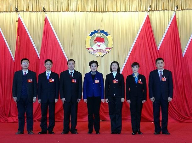 政协西陵区第八届委员会第一次会议胜利闭幕