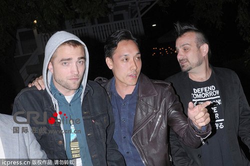 \暮光男\烂醉如泥眼神呆滞