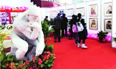 300幅美术优秀作品同展 九大美院中五所来汉招新