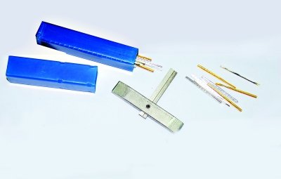 两名白日闯锡纸开锁行窃