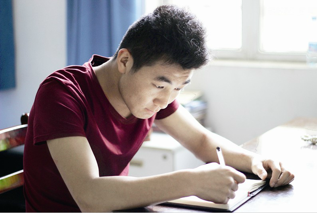 武汉大学生带专利创业 拒企业30万元专利收购