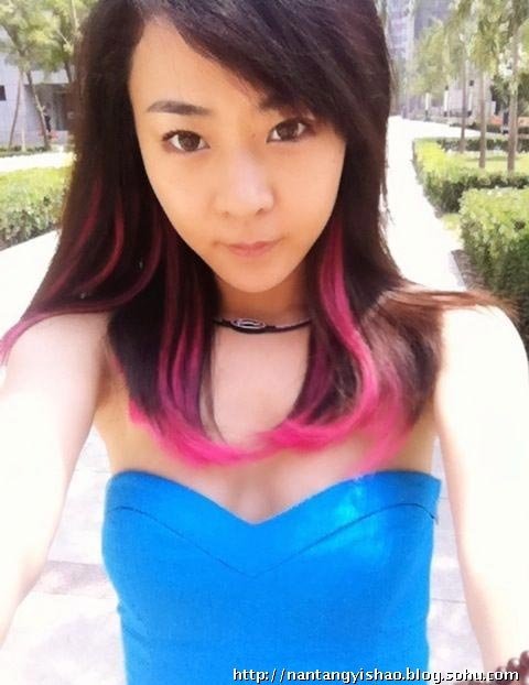 王珞丹姐姐王楚涵低胸照 曾为专业瑜伽