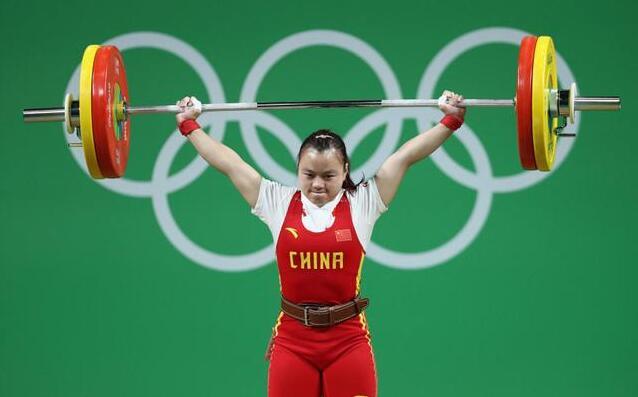 举重女子53公斤级黎雅君意外失手 许淑净夺冠