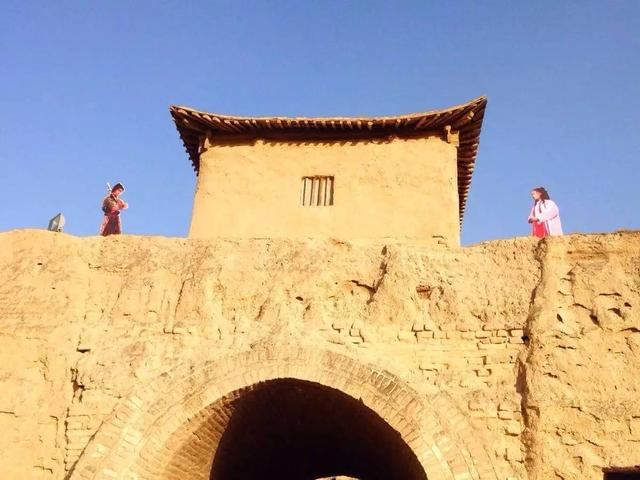 冲着《大话西游》而来 却爱上大漠的别致与慢